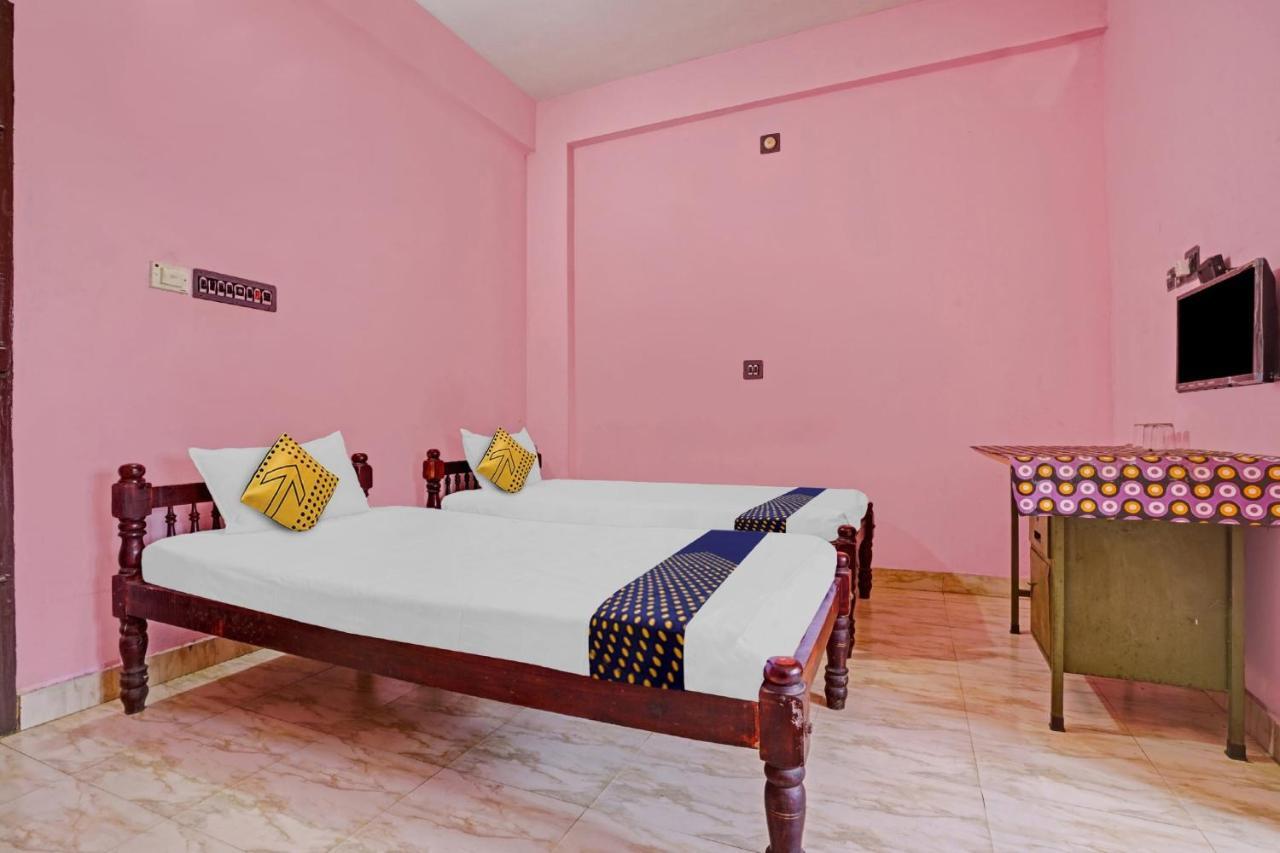 Hotel O Ss Residency Punalur Luaran gambar
