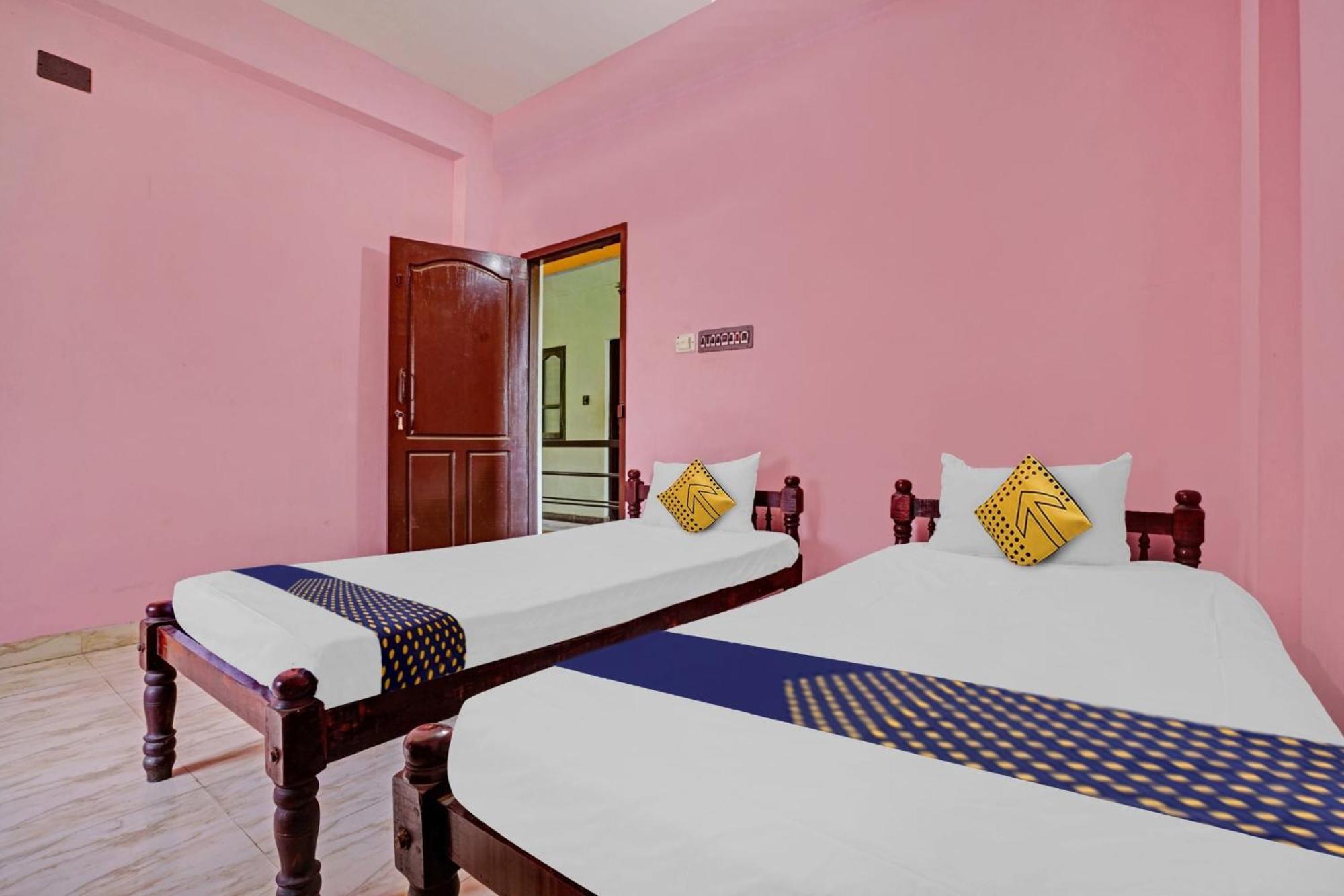 Hotel O Ss Residency Punalur Luaran gambar