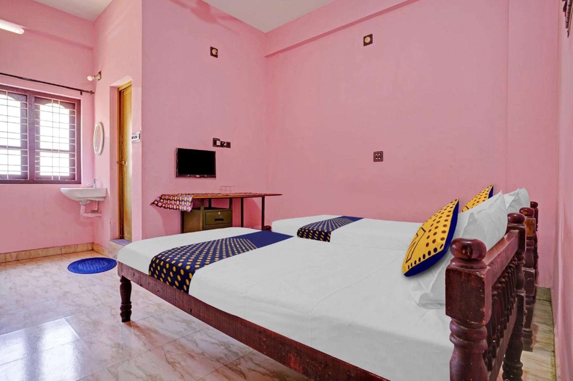 Hotel O Ss Residency Punalur Luaran gambar
