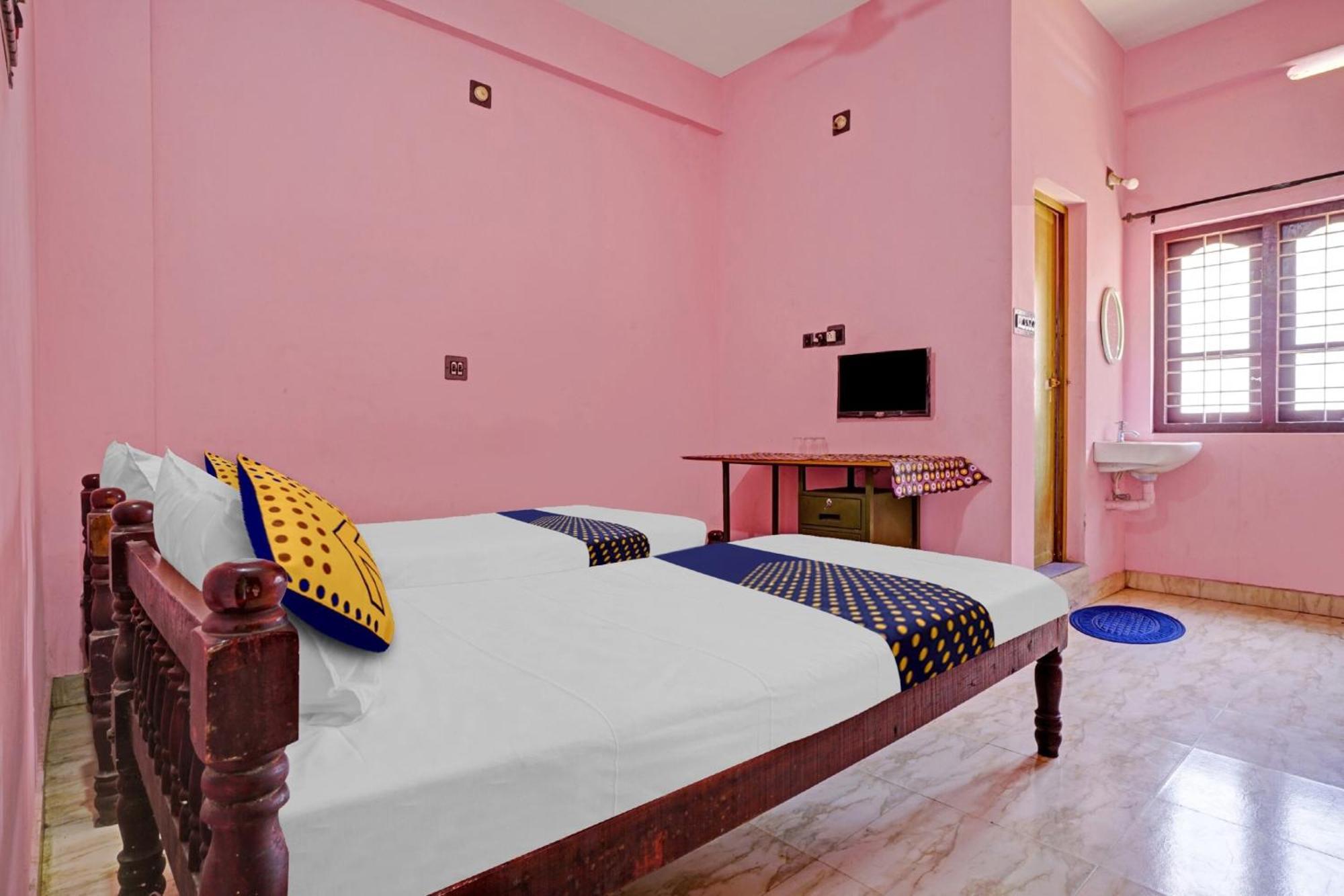 Hotel O Ss Residency Punalur Luaran gambar
