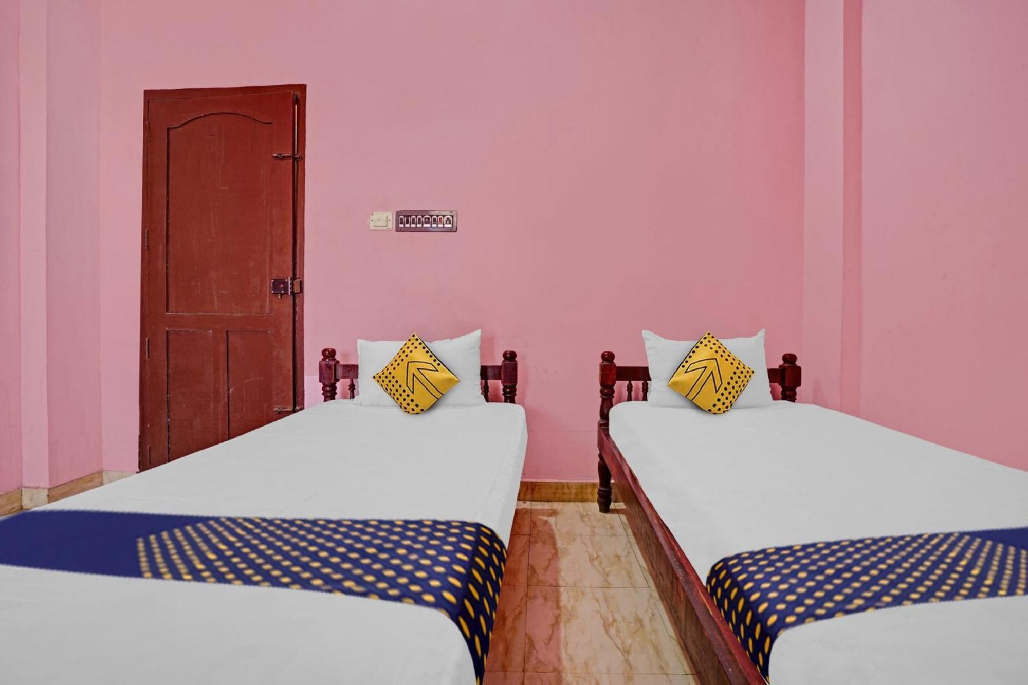 Hotel O Ss Residency Punalur Luaran gambar